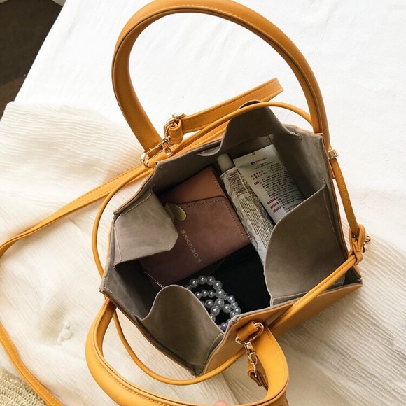 Handbag - Picture 3 of 3